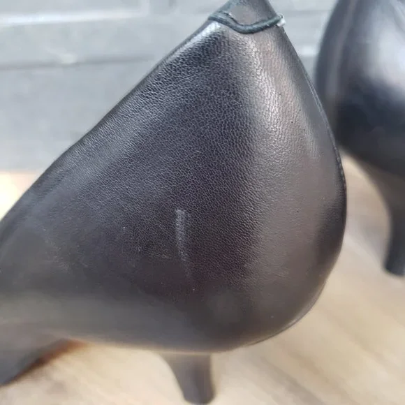 Vince Camuto black leather mid heel pumps - Picture 5 of 8